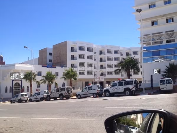 Apartamento en venta en Wilaya. 3 habitaciones agradables. Ascensor y terraza