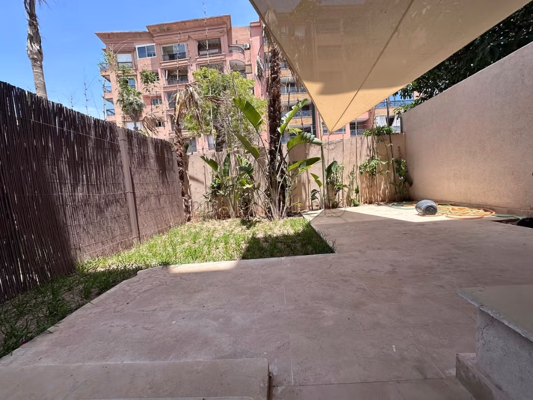 4 studi arredati con giardini privati