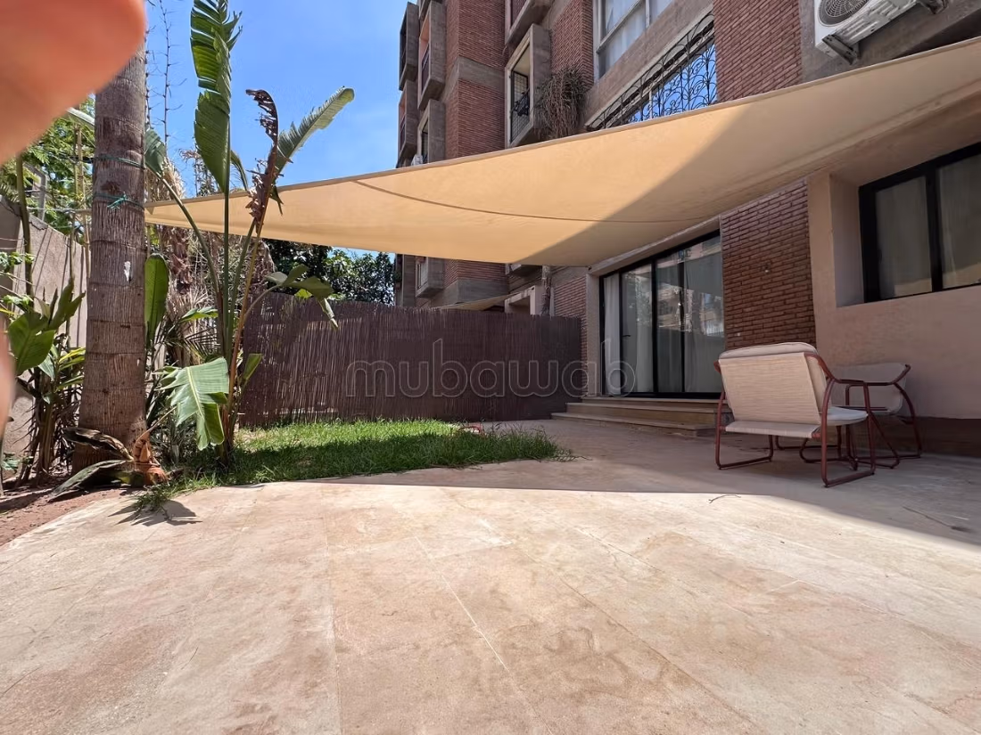 4 studi arredati con giardini privati