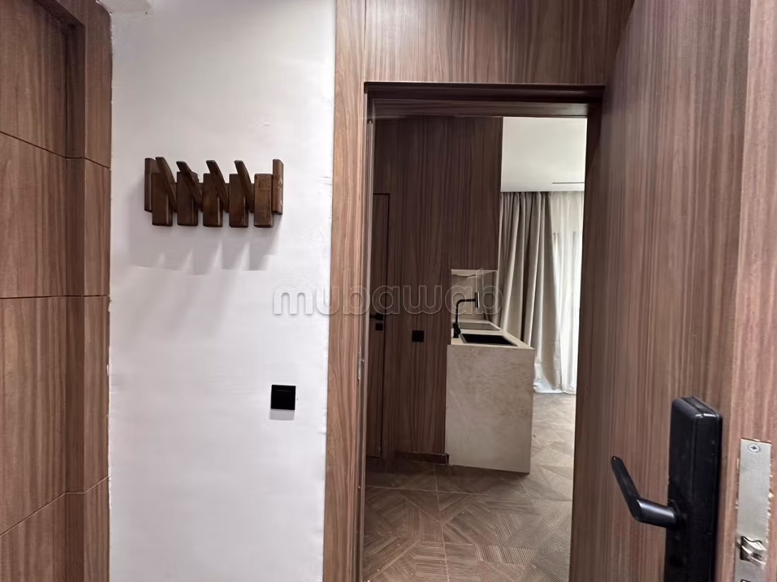 4 studi arredati con giardini privati