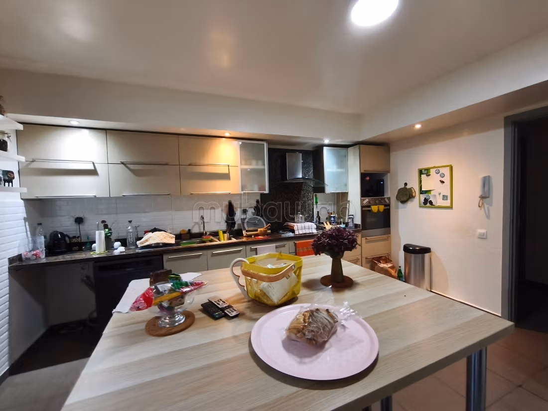 Magnifique villa 3 niveaux en vente