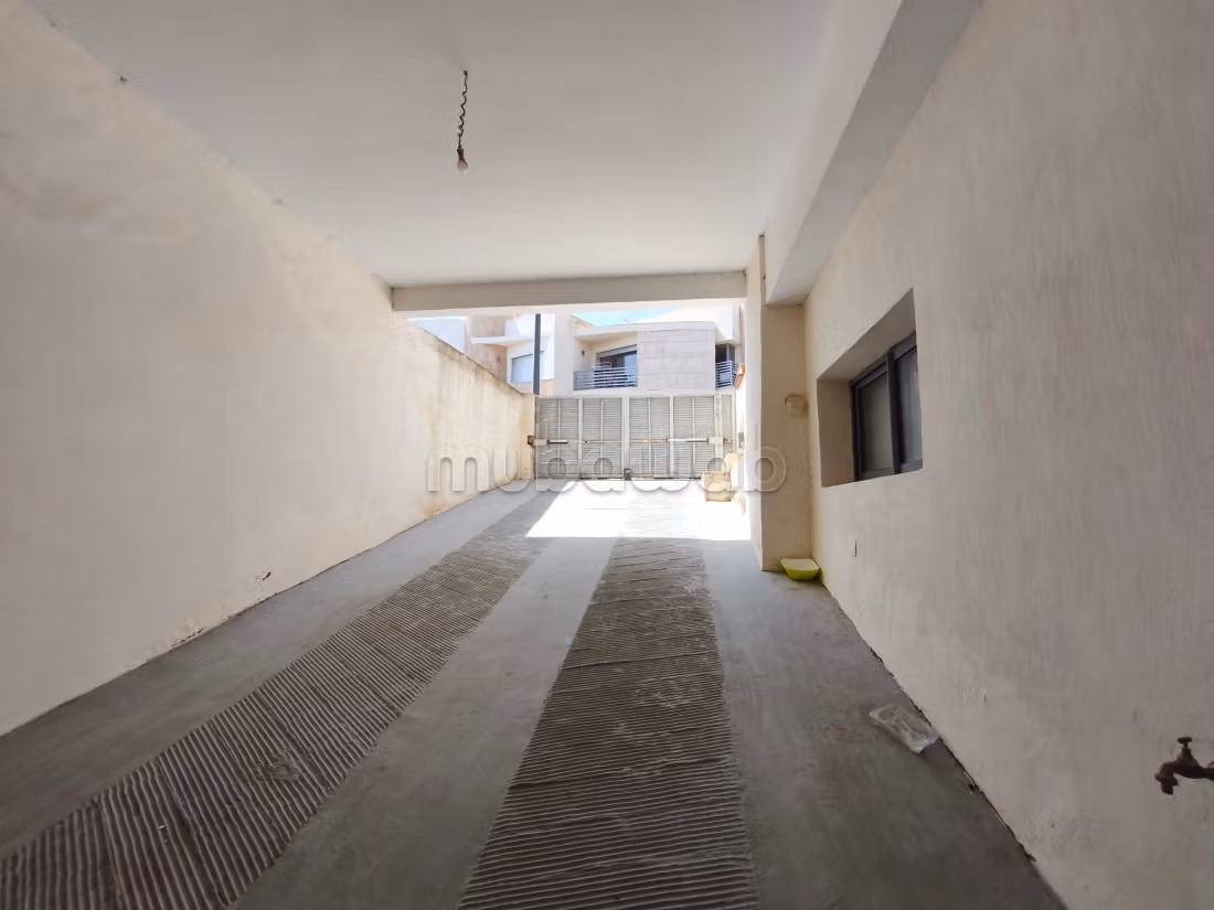 Magnifique villa 3 niveaux en vente