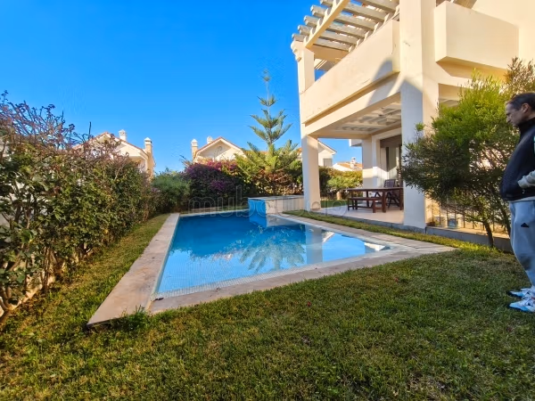 Villa for rent in a secure residence