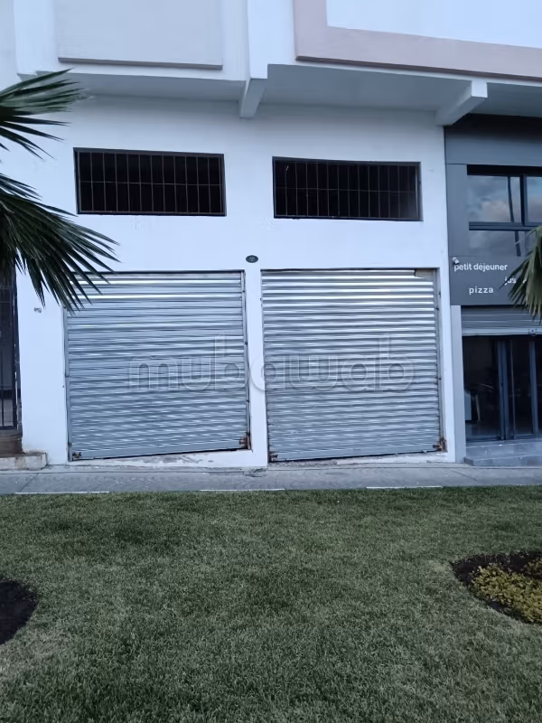 Local commercial a vendre