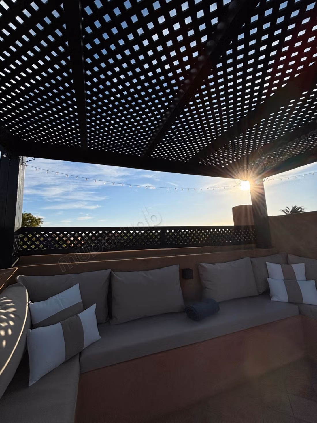 Appartamento arredato in affitto a lungo termine in una residenza con 2 piscine, campo da calcio e da basket – Comfort & Posizione ideale. Marrakech Atlas Golf Resort️, strada di Fès km5, 20 min dal centro ️ 2 camere da letto, 2 bagni, terrazza panoramica