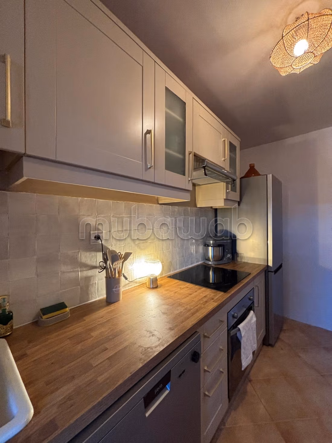 Appartamento arredato in affitto a lungo termine in una residenza con 2 piscine, campo da calcio e da basket – Comfort & Posizione ideale. Marrakech Atlas Golf Resort️, strada di Fès km5, 20 min dal centro ️ 2 camere da letto, 2 bagni, terrazza panoramica
