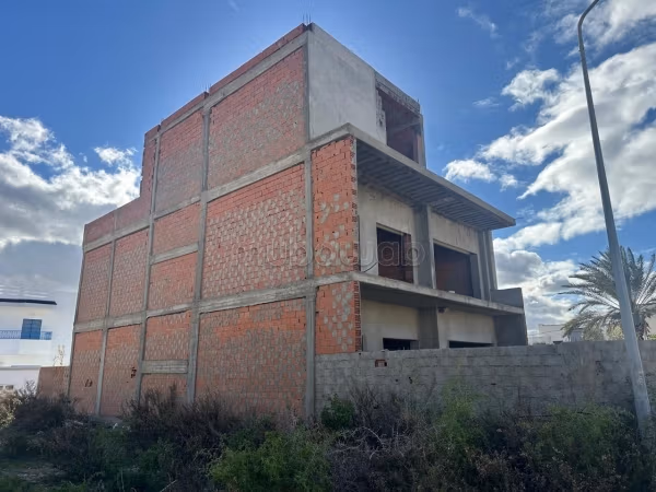 Large villa in shell near the beach