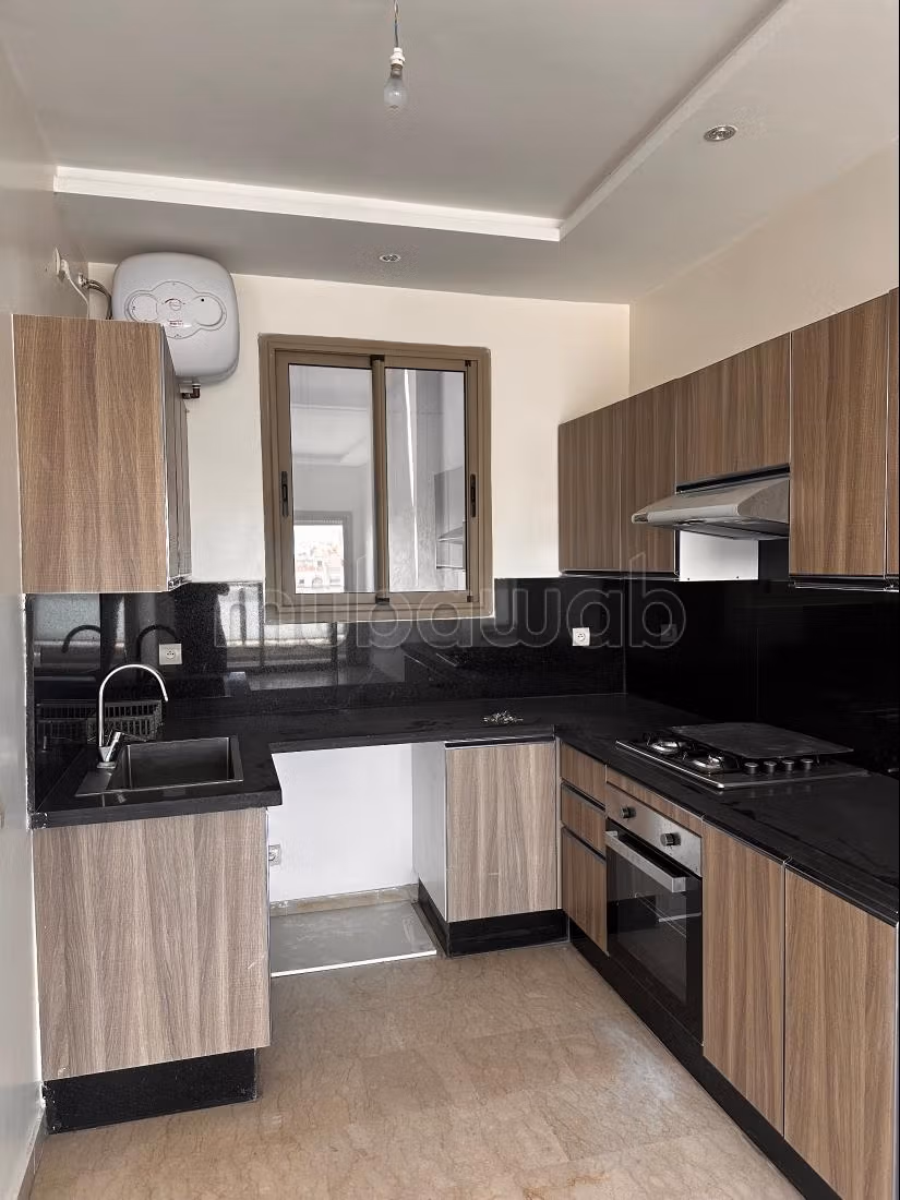 Apartment for rent in Les Hôpitaux. Area of 70 m²
