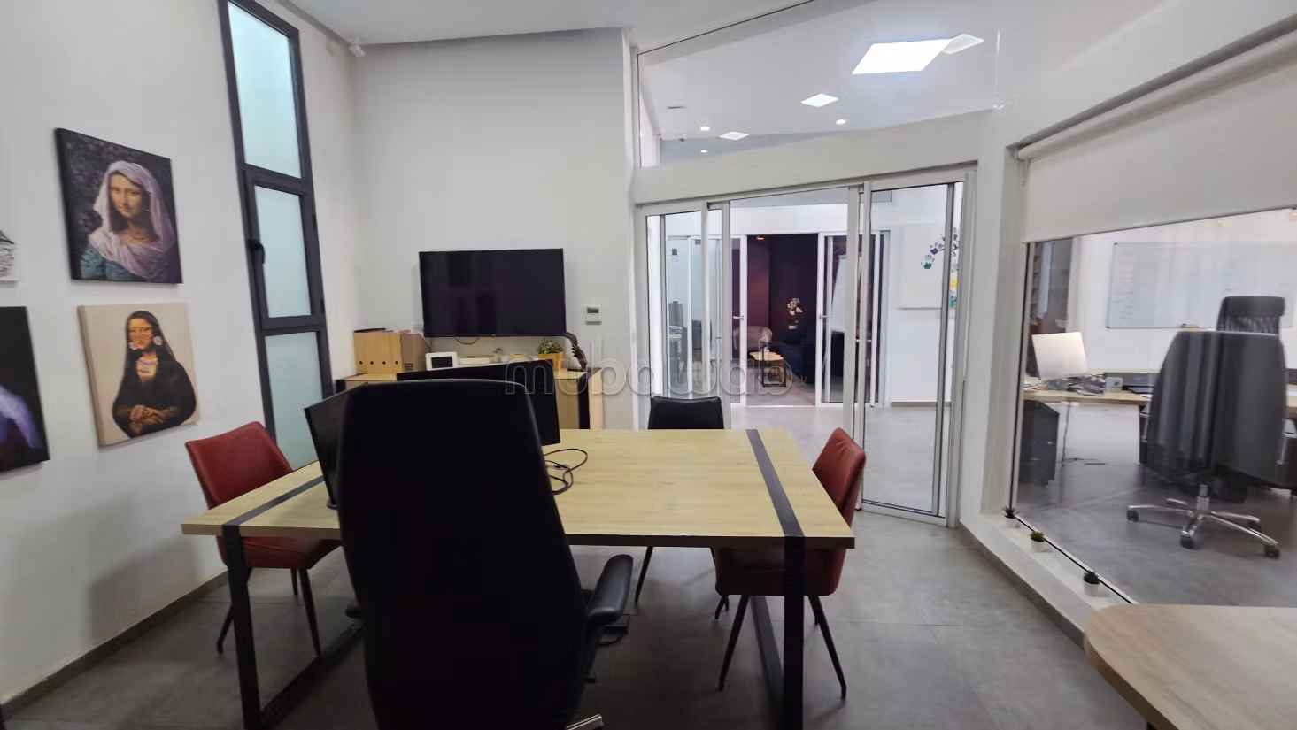 Oficina premium de 190 m2 amueblada en granja bretona
