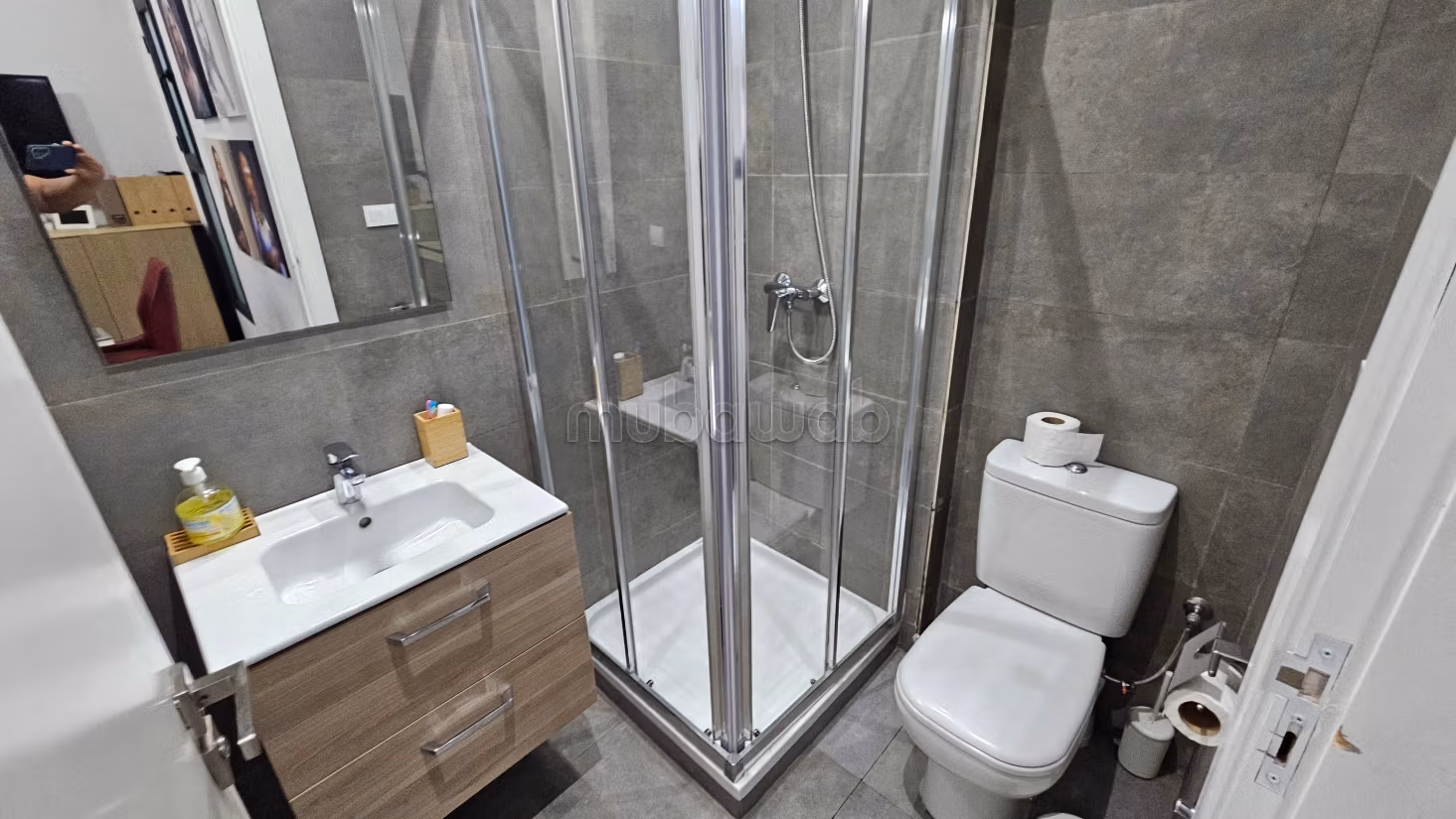 Oficina premium de 190 m2 amueblada en granja bretona