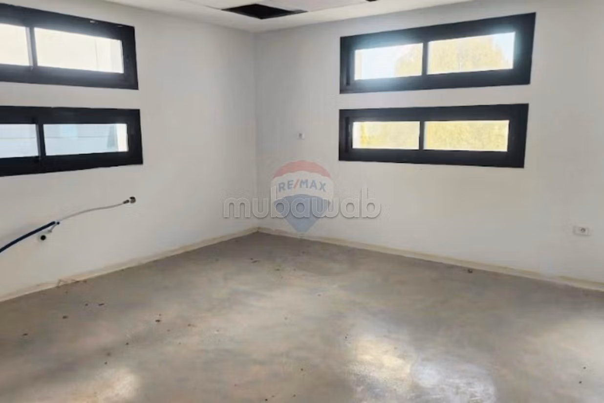 Open space 470m2