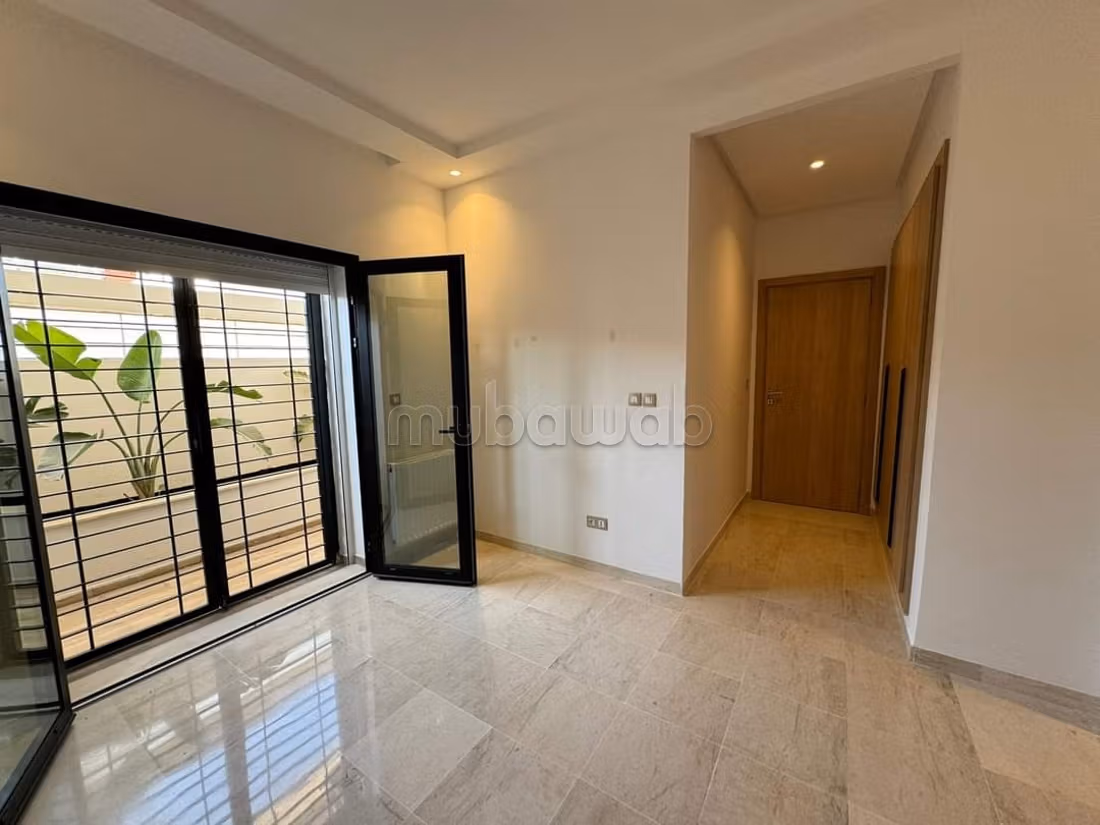 Beautiful high-end apartment for rent