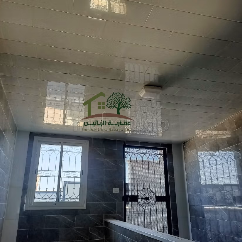 Villa RDC con 2 Piani a Hammam Sousse