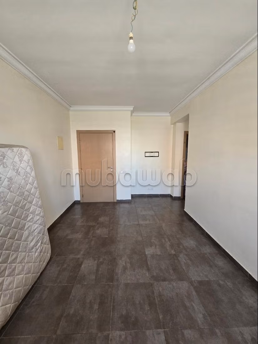 Empty Apartment 1st Floor Elevator Charaf Izdihar