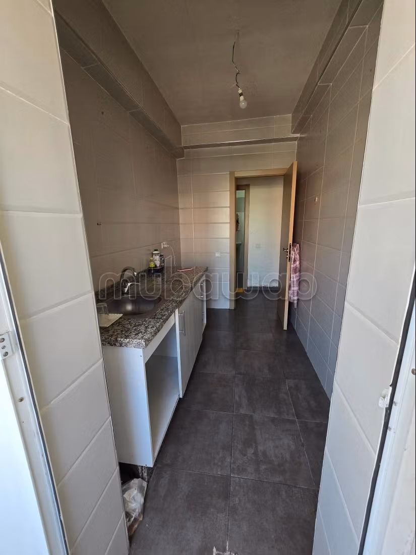Empty Apartment 1st Floor Elevator Charaf Izdihar