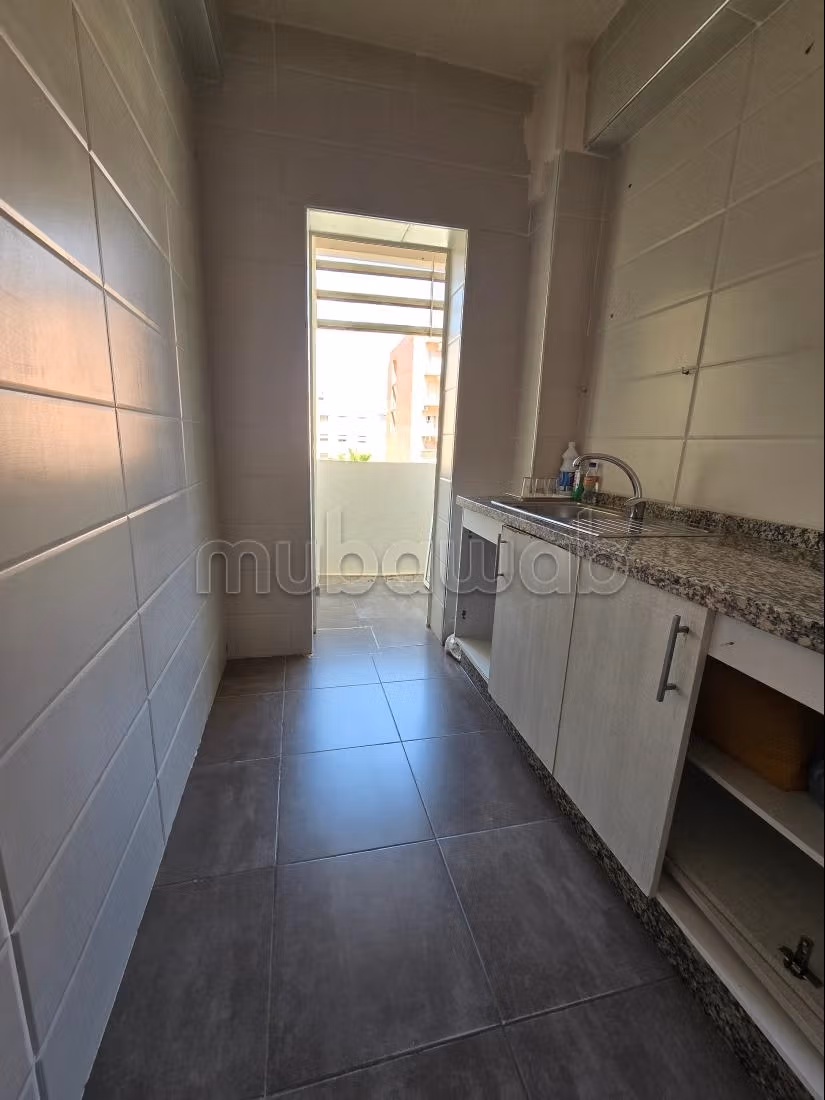 Empty Apartment 1st Floor Elevator Charaf Izdihar