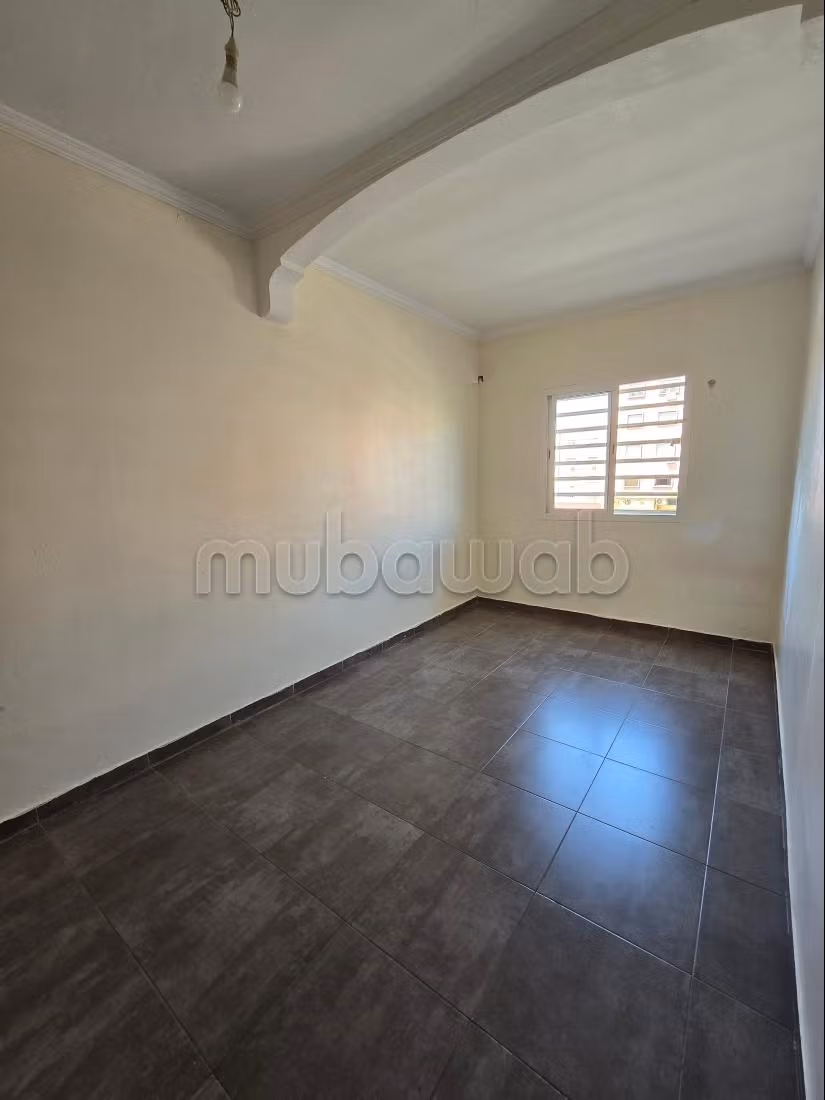 Empty Apartment 1st Floor Elevator Charaf Izdihar