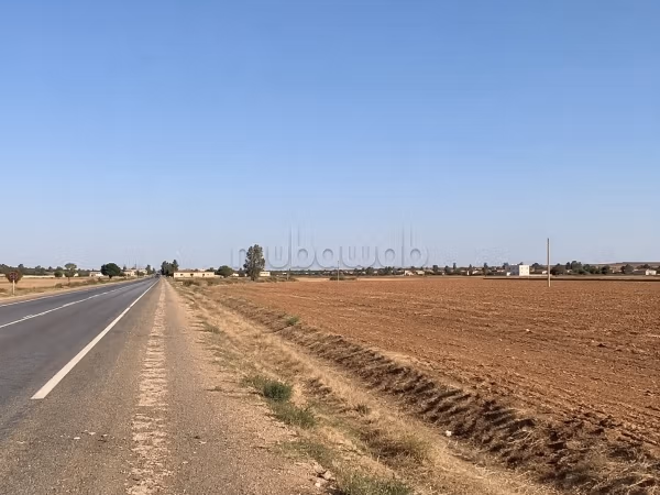 Parcelas variadas en venta en diferentes zonas