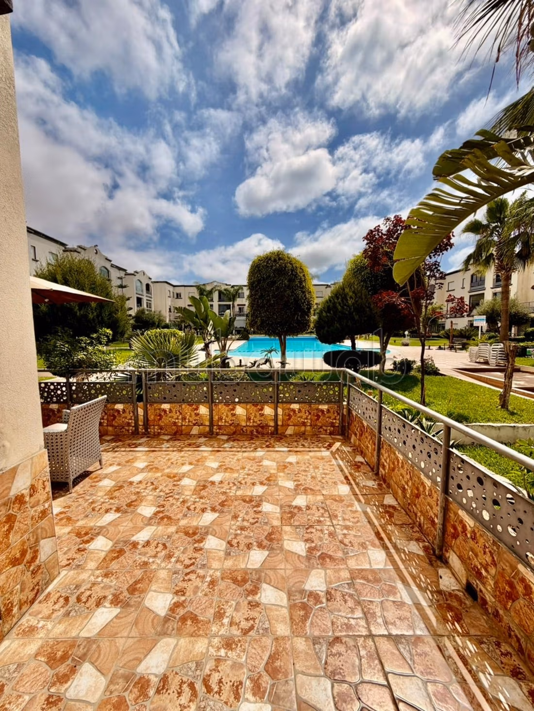 2 bedroom apartment for rent with pool view