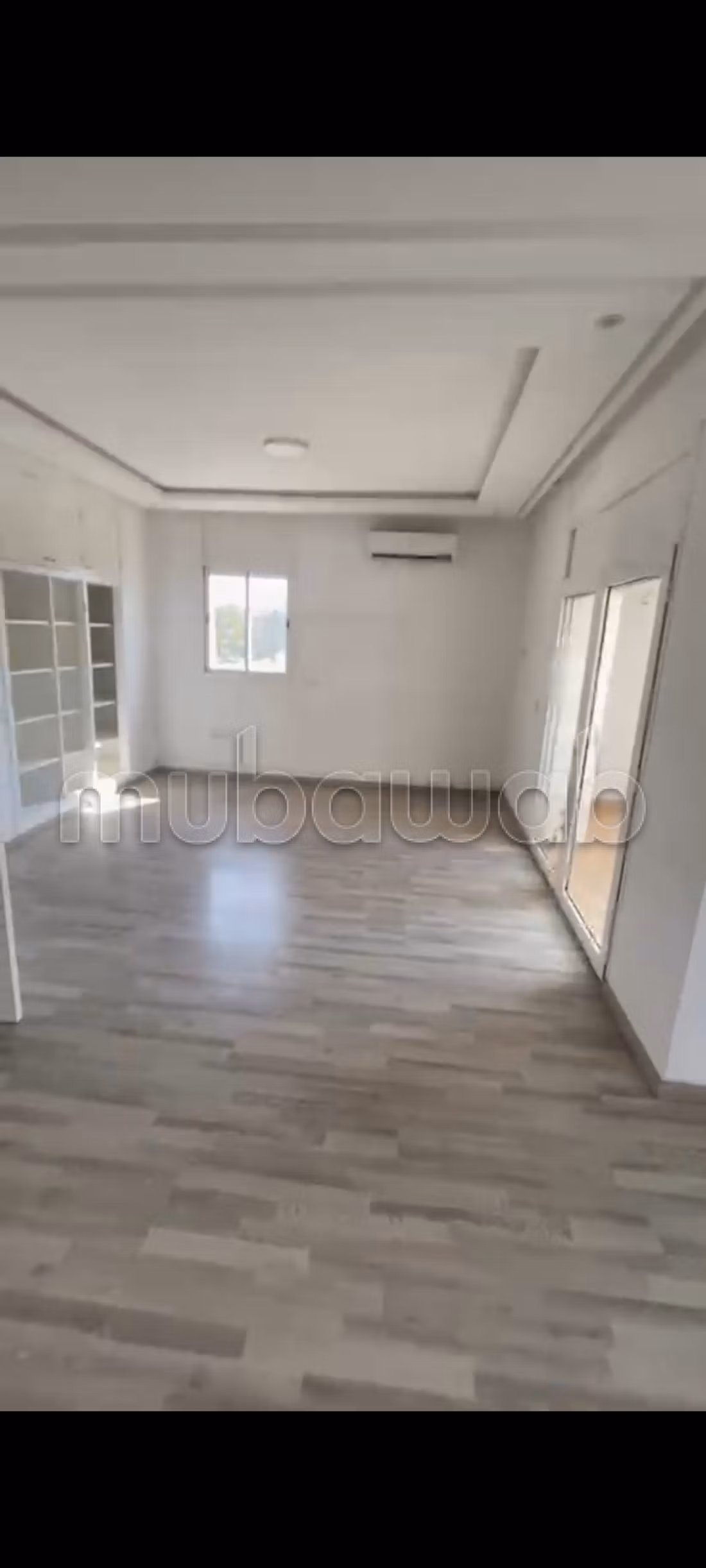 Ufficio di 147 m² in affitto a Agdal