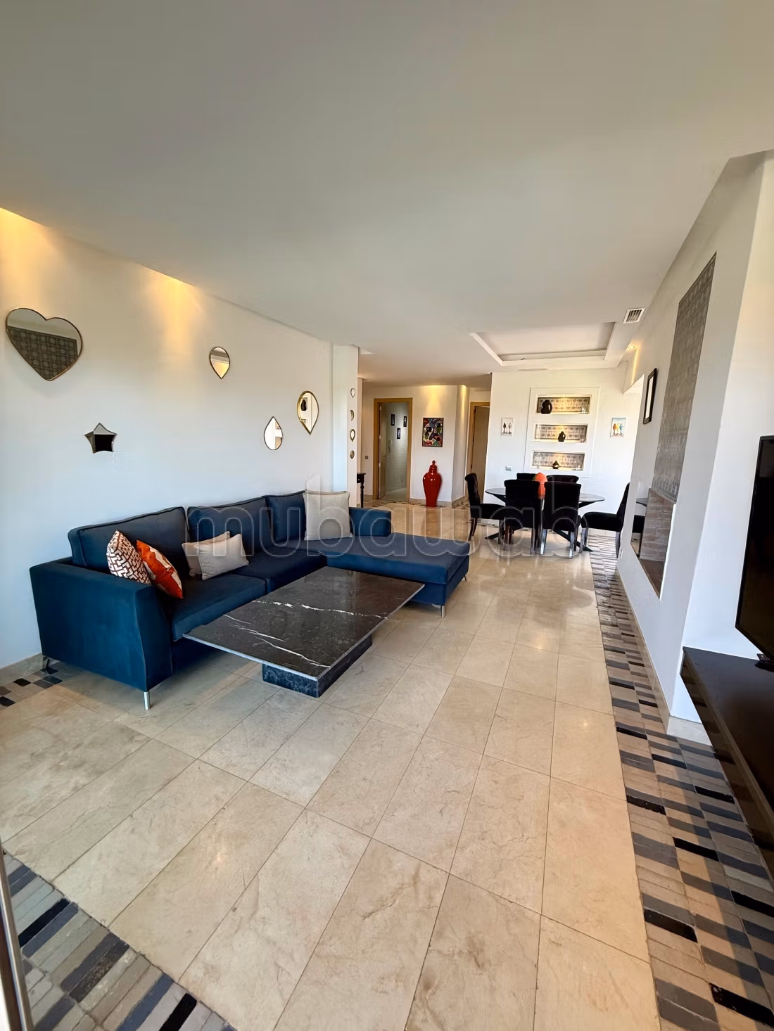 Bel appartement en location à Agdal. 3 grandes pièces. Meublé — 4