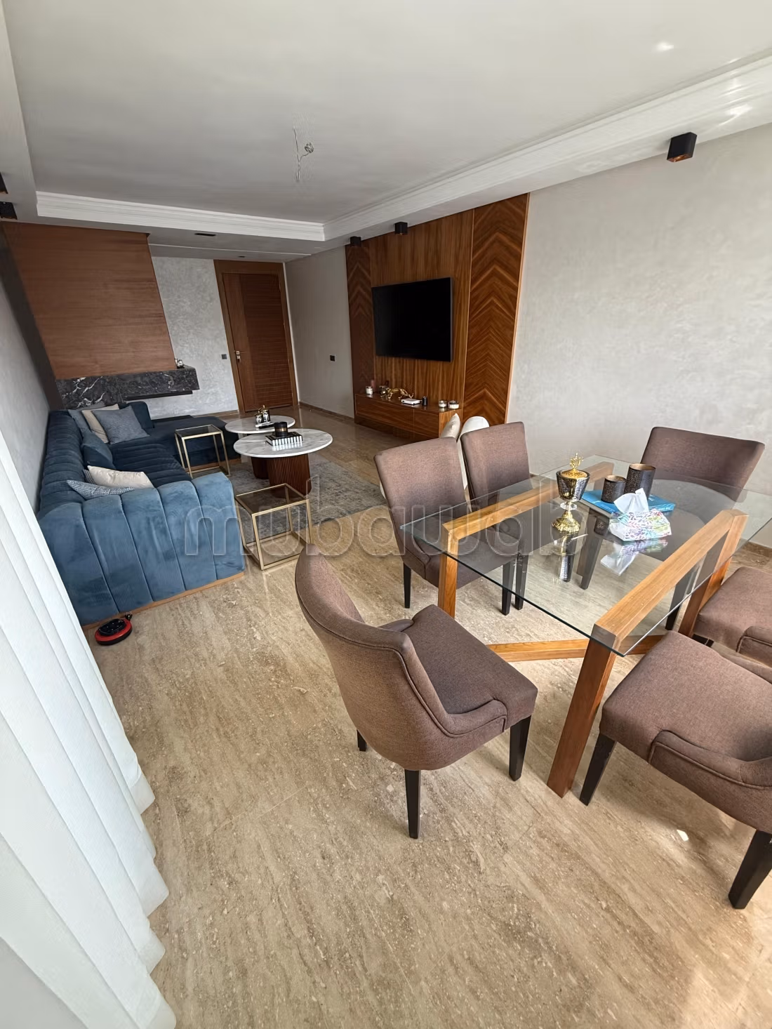 Mooi gemeubileerd appartement met groot terras