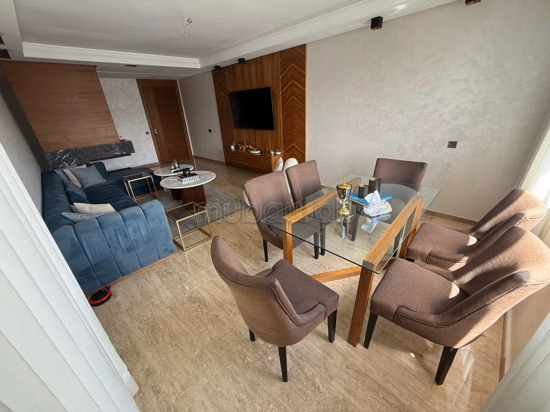 Mooi gemeubileerd appartement met groot terras
