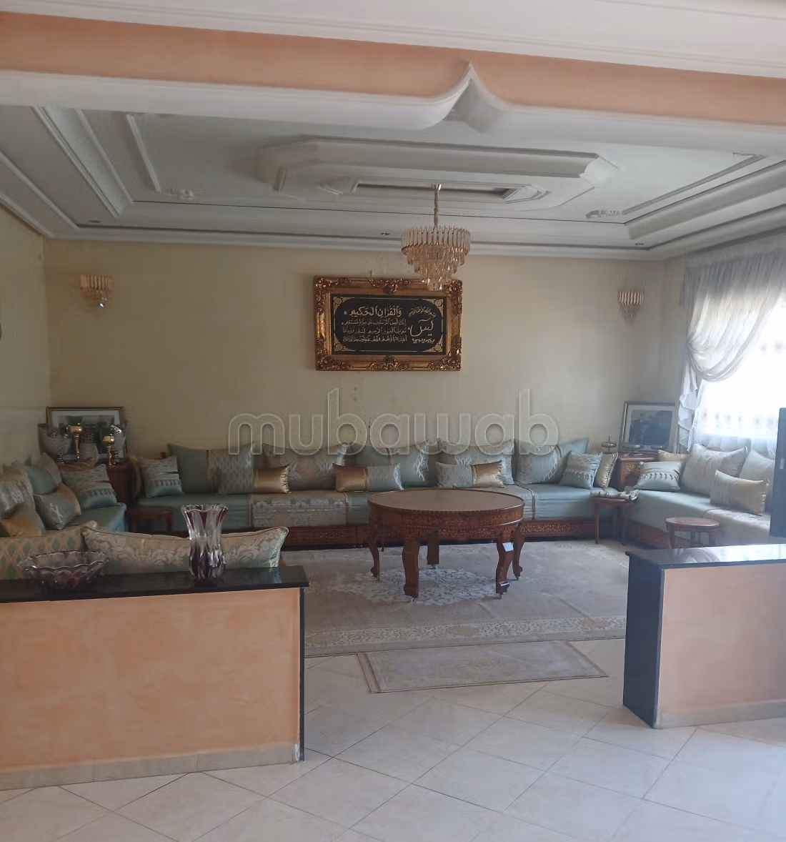 Te koop villa met drie gevels