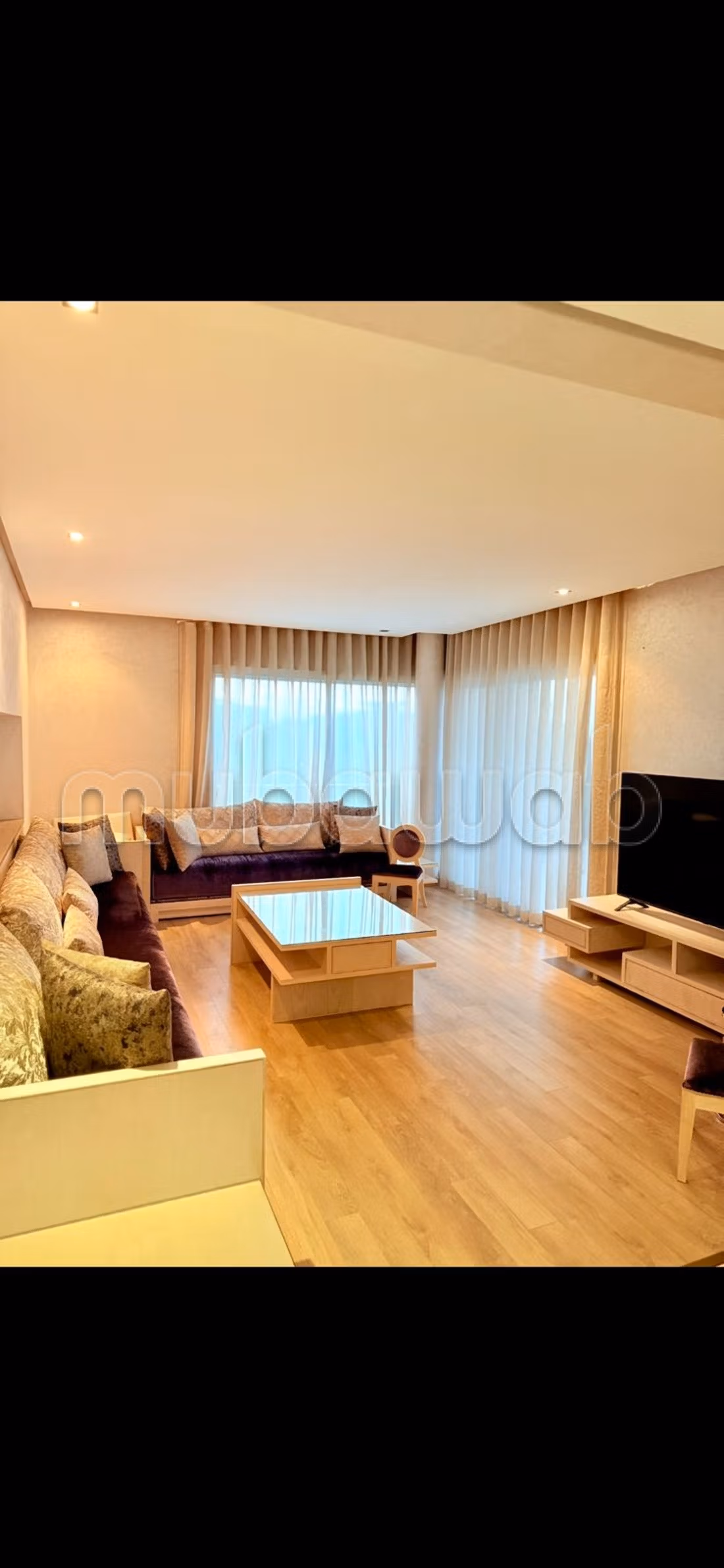 Bel appartement en location à Ville Verte. 3 chambres. Bien meublé