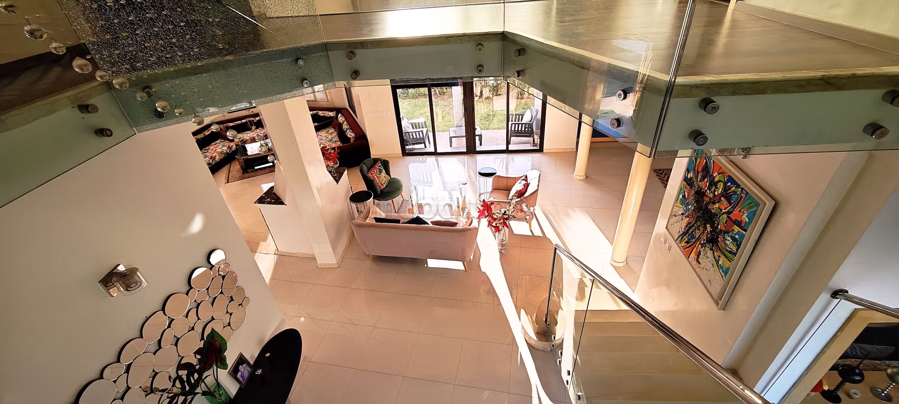 Locatie luxe villa in Riyad. Oppervlakte 500 m². Goed gemeubileerd