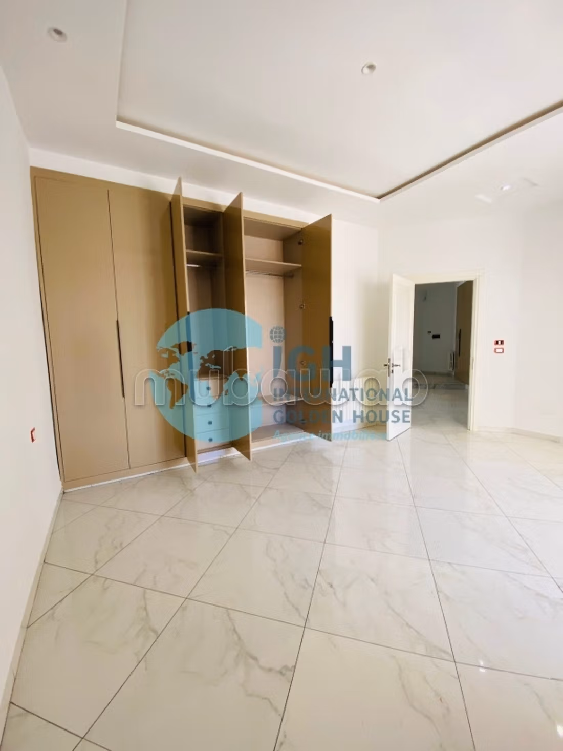Magnifica Villa Completamente Ristrutturata a Khezema