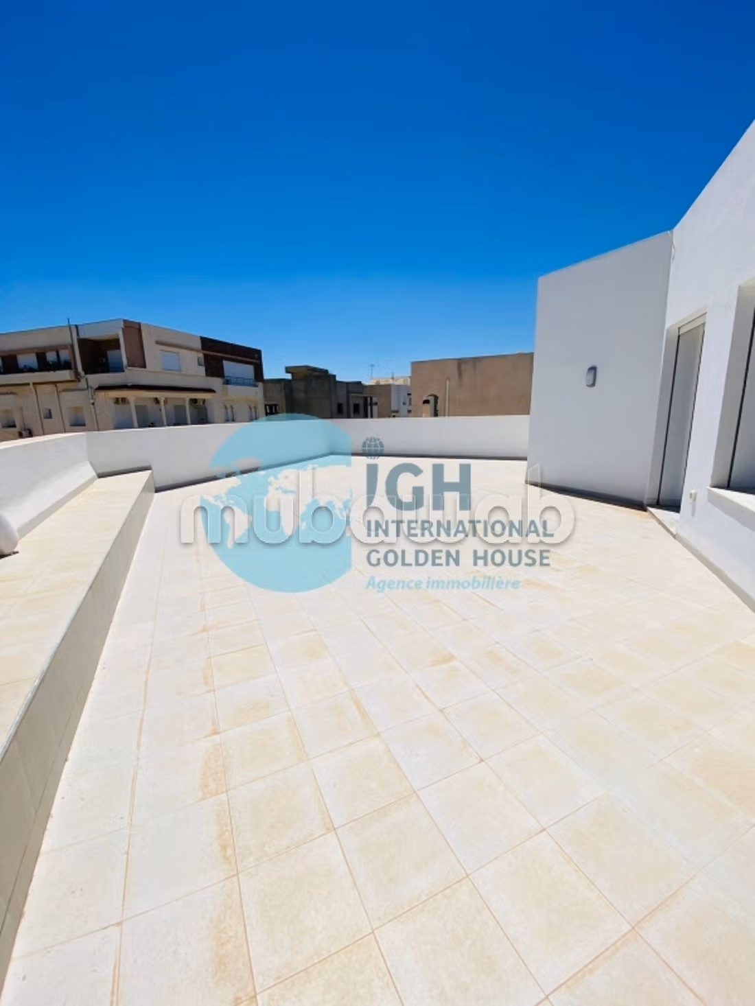 Magnifica Villa Completamente Ristrutturata a Khezema