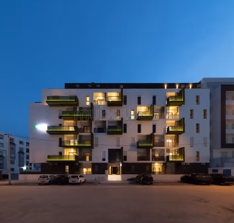 Affitto di uno splendido appartamento a Cité el Ghazela. 2 locali. Terrazzo e ascensore