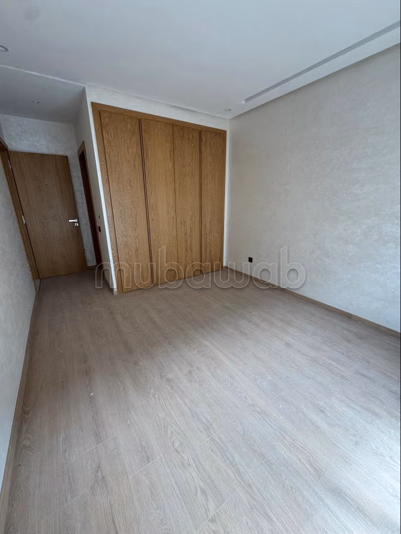 Vendita di un bel appartamento a Ferme Bretonne Hay Arraha. Superficie 115 m². Antenna parabolica e sicurezza