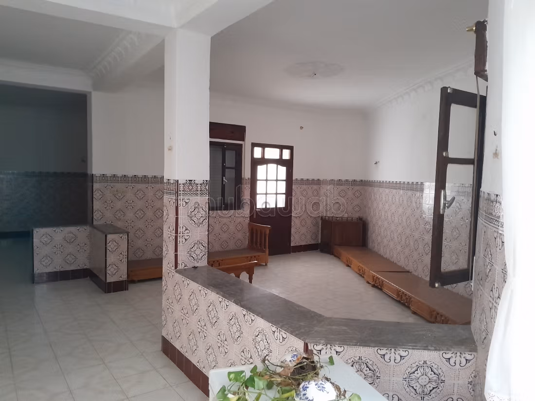 Belle villa à vendre dans la région de Tétouan. Constructible R4