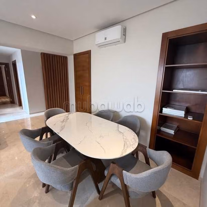 Appartement à Louer de 94.0 m² à Casablanca, Ain Diab Extension 2 — 4