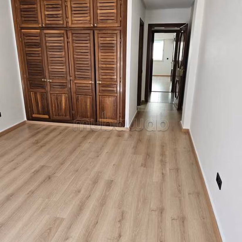 Appartamento in Vendita di 153.0 m² a Casablanca, Ospedali