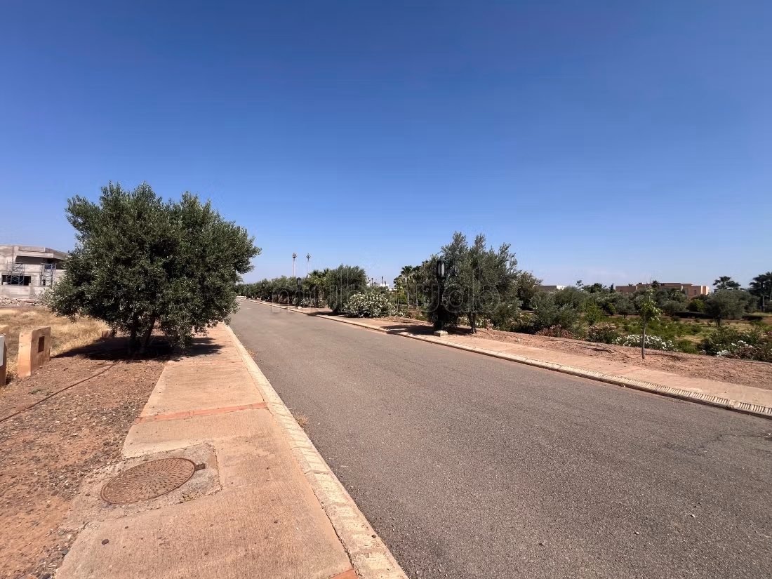 Beau terrain à la vente à Amelkis.
Surface totale 1270 m²