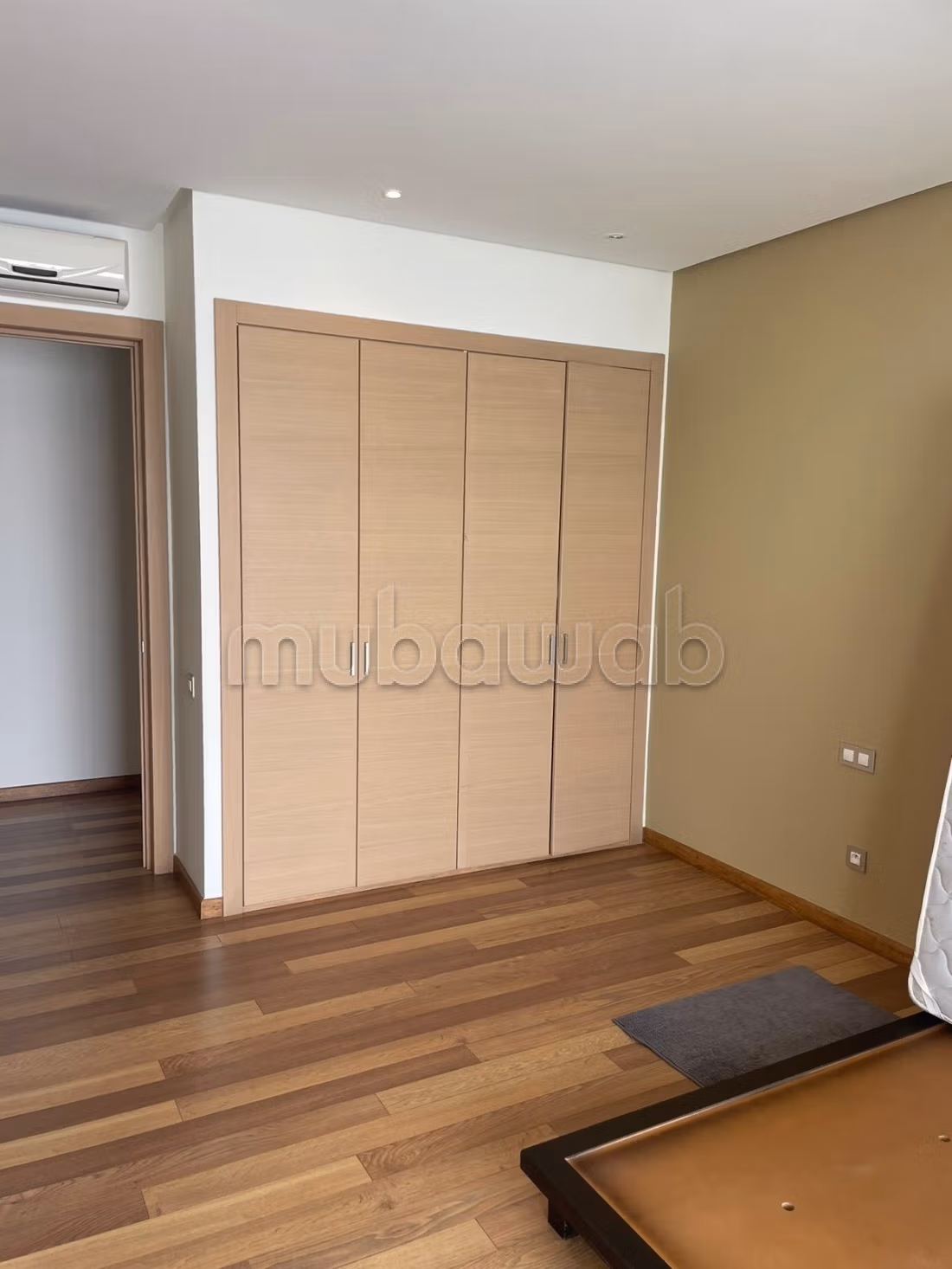 Vente magnifique villa bouskoura