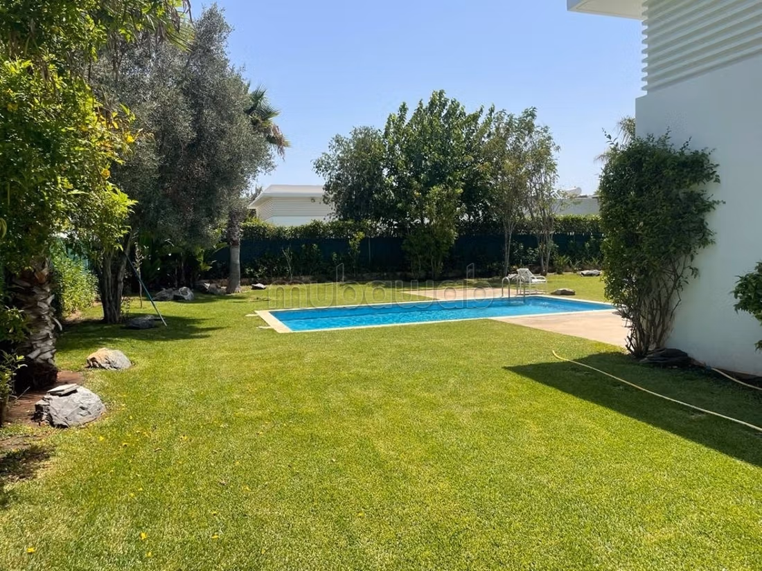 Vente magnifique villa bouskoura