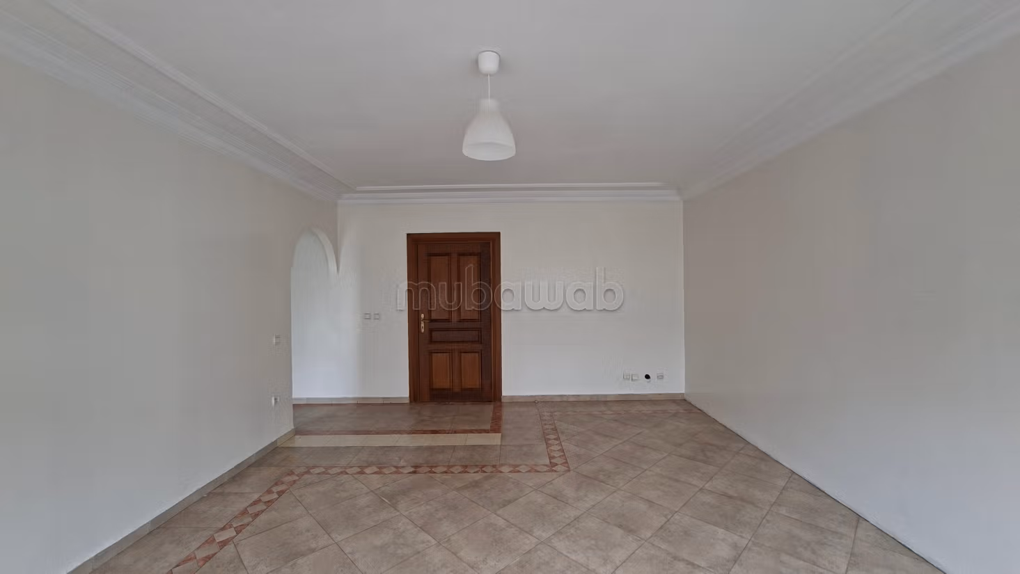 Apt 81 m² 2 chambres à rénover 
Socrate — 3