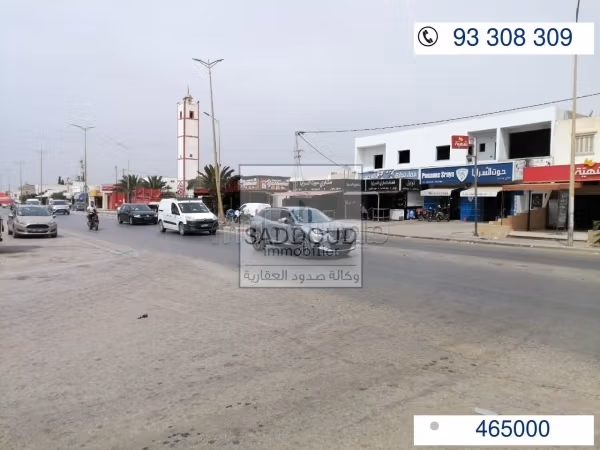 Terrain constructible R2 à vendre Route Gabes Km 7