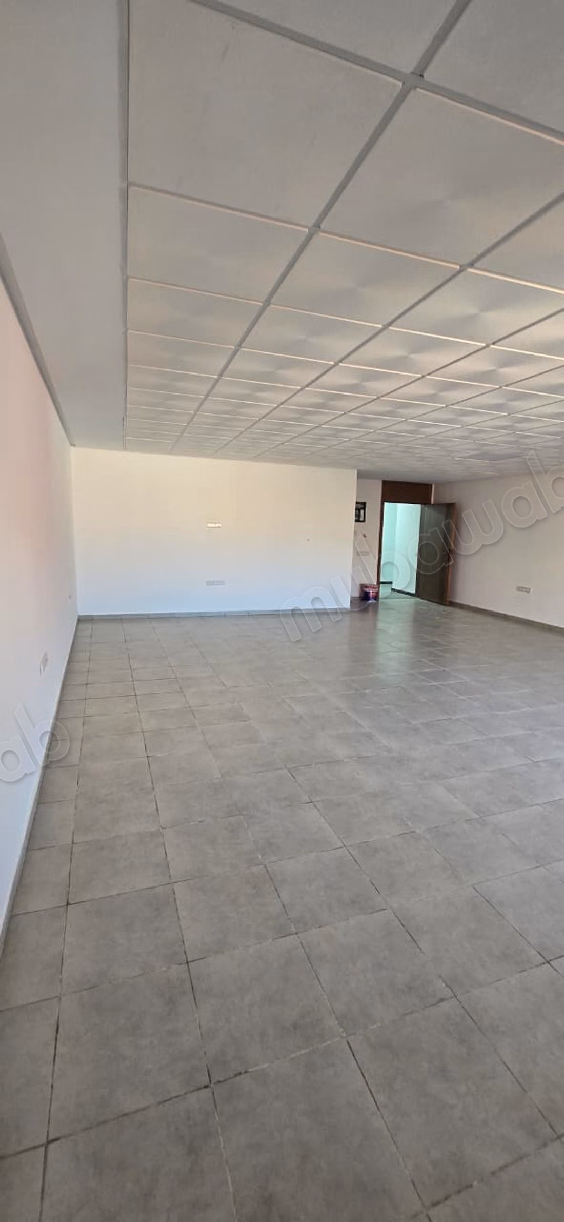 Plateaux bureaux neufs à vendre à guéliz