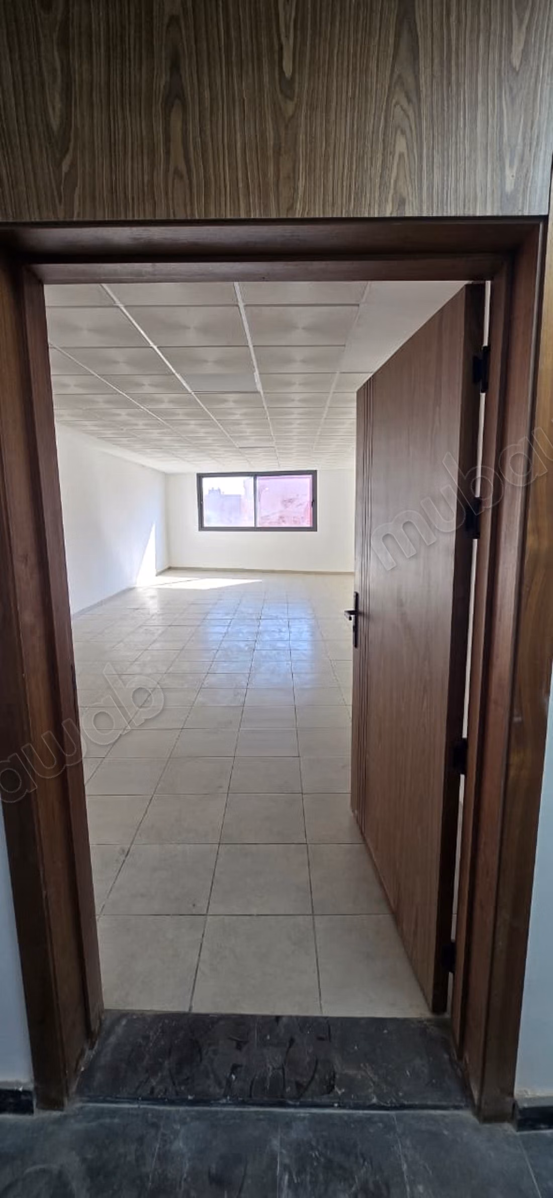 Plateaux bureaux neufs à vendre à guéliz