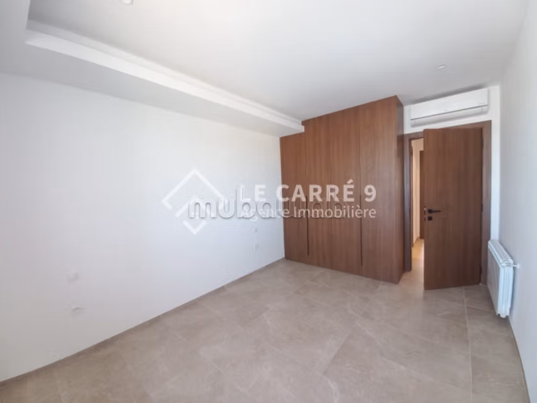 A vendre un s2 à Ain Zaghouan Nord