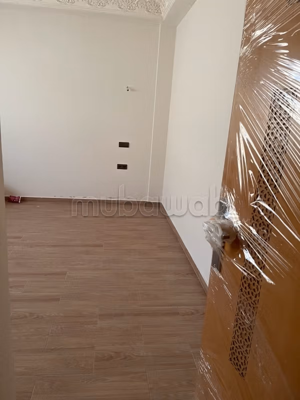 Mooi appartement te huur per maand in Hay Hassani, Casablanca, met een oppervlakte van 140 m²
