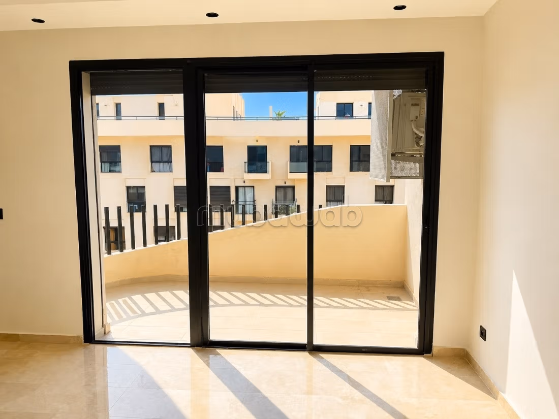 Location top appart trois ch vide Ain Diab extensi