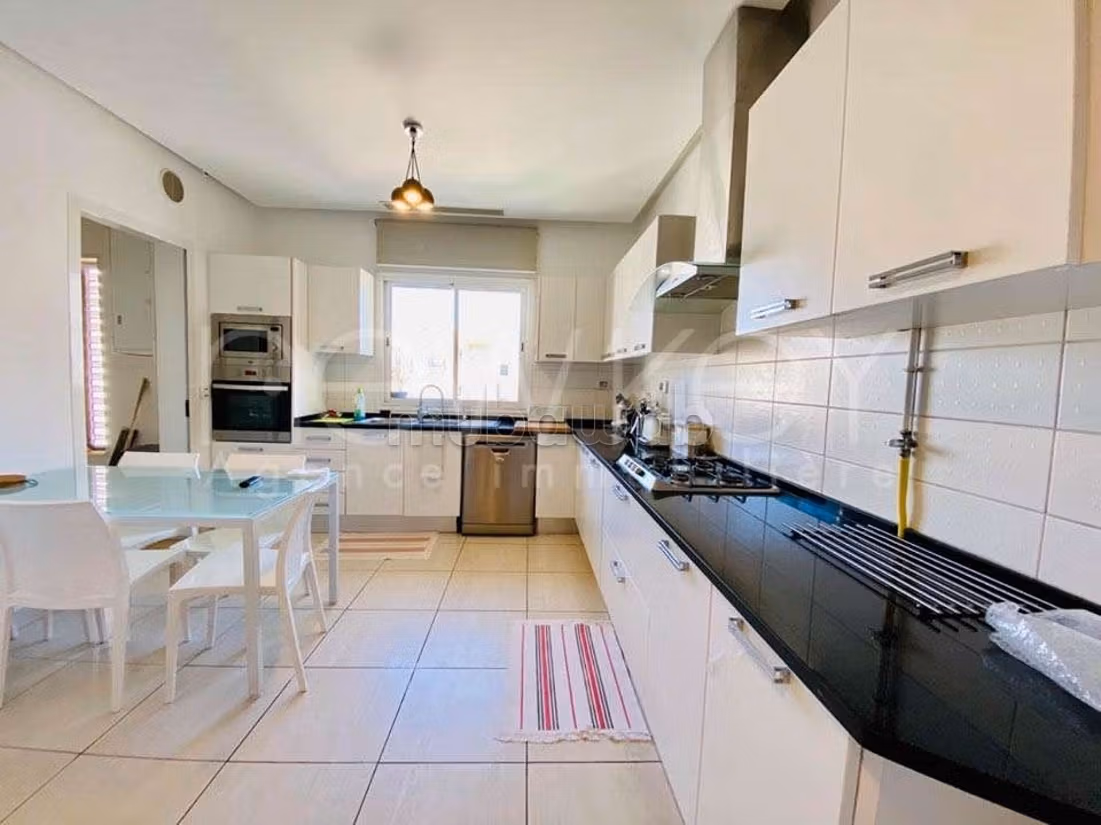Penthouse avec piscine aux Berges du Lac 2
