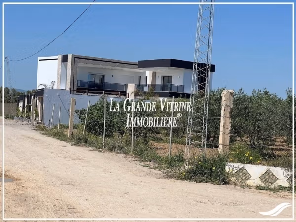 Terrain constructible avec autorisation de batir