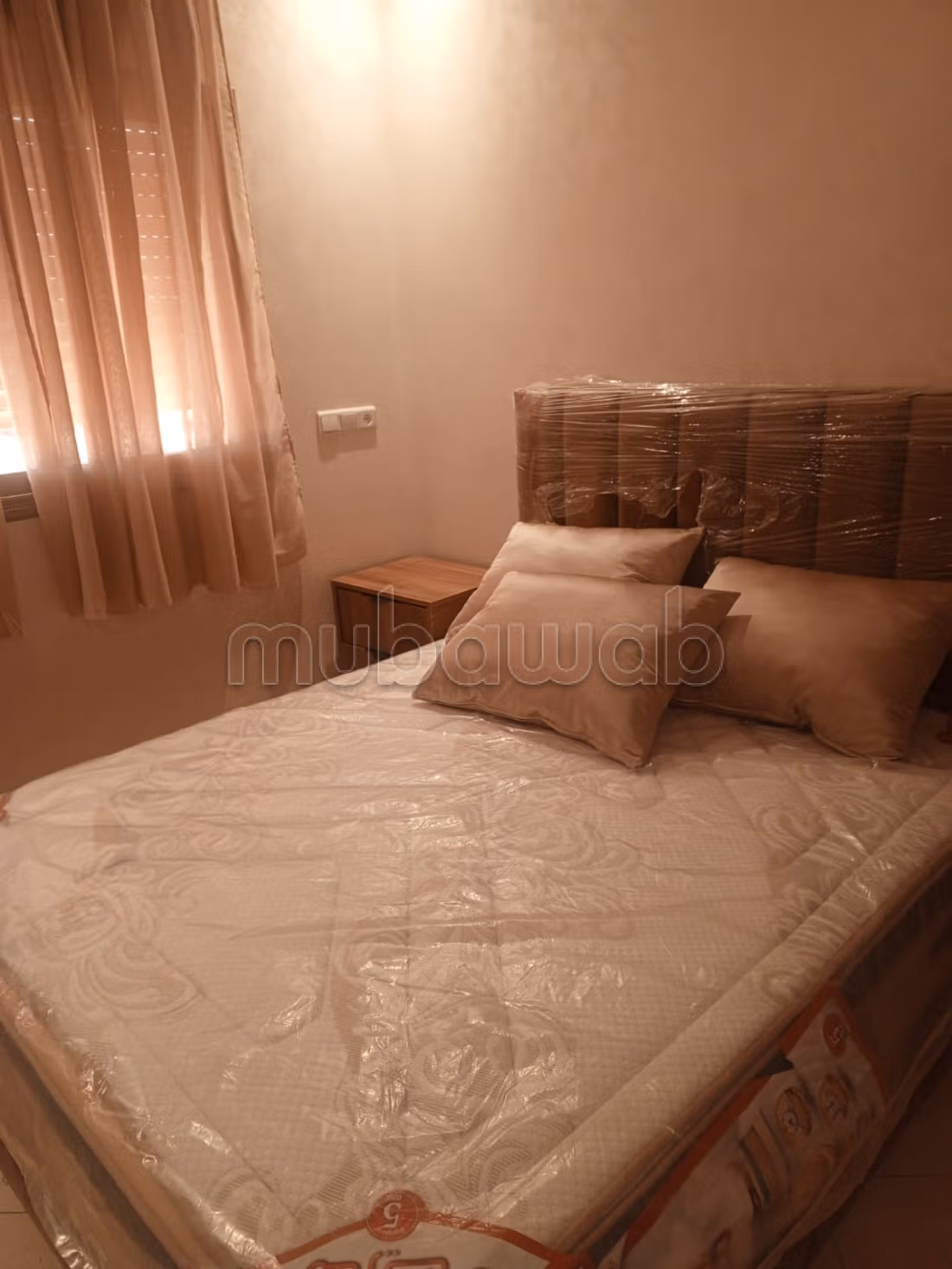 Beautiful apartment for rent in Khouribga. 2 wonderful rooms. A secure residence equipped with a satellite channel reception system.